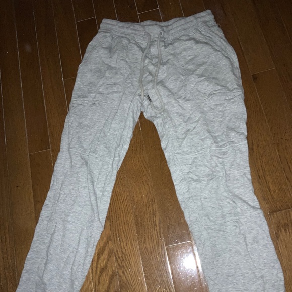 Grey sweatpants - Picture 3 of 4